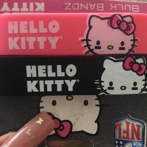 Hello Kitty Raiders NFL Team Bulk Bands (2pack) - Picture 3 of 3